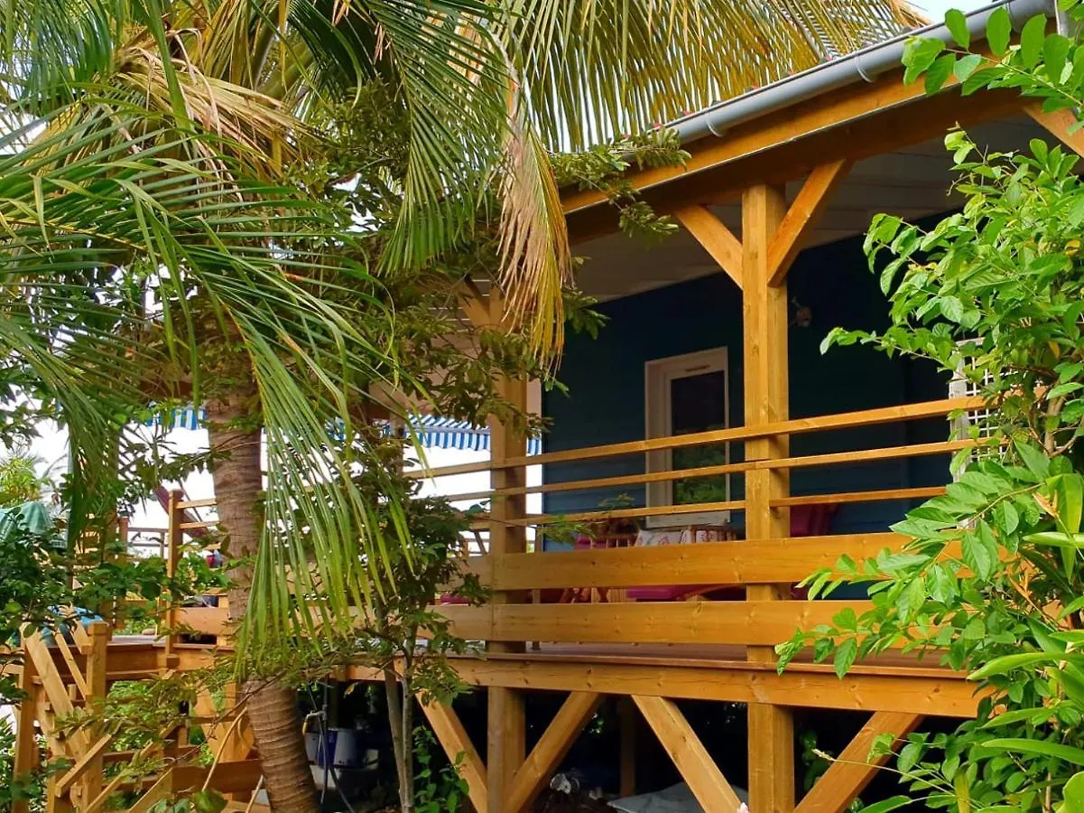 Les Gites Du Domaine De Petite-Anse Bouillante Holiday home