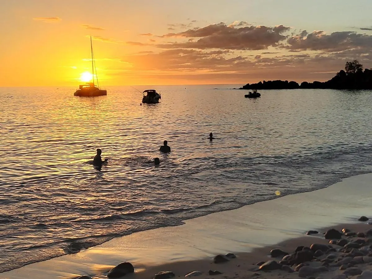 Les Gites Du Domaine De Petite-Anse Bouillante