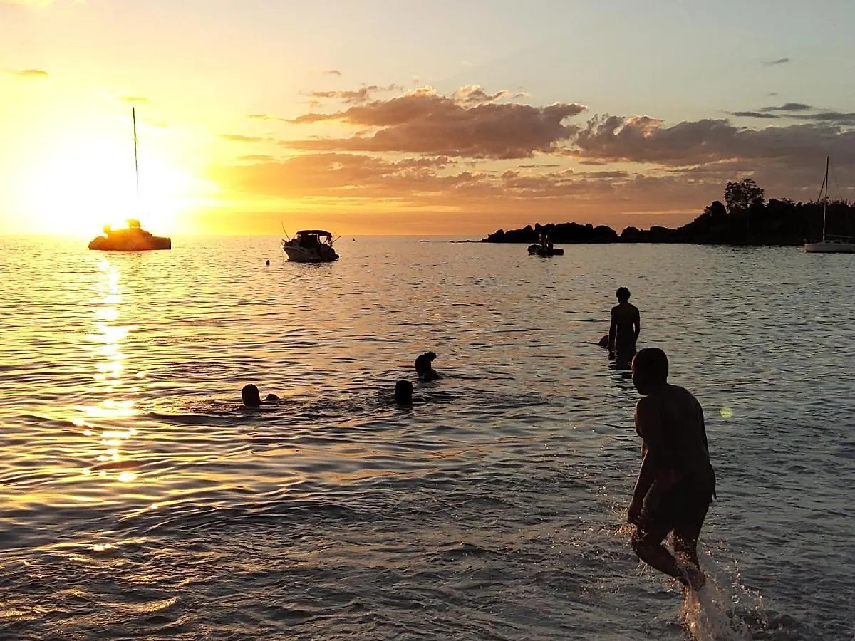 Les Gites Du Domaine De Petite-Anse Bouillante